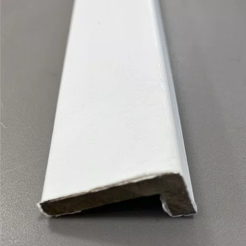 Cantoneira Ripado em L Eucatex  RU Branco Max - Br 2,70m