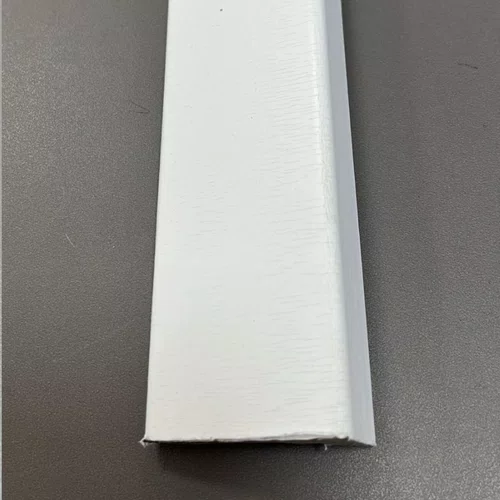 Cantoneira Ripado em L Eucatex  RU Branco Max - Br 2,70m