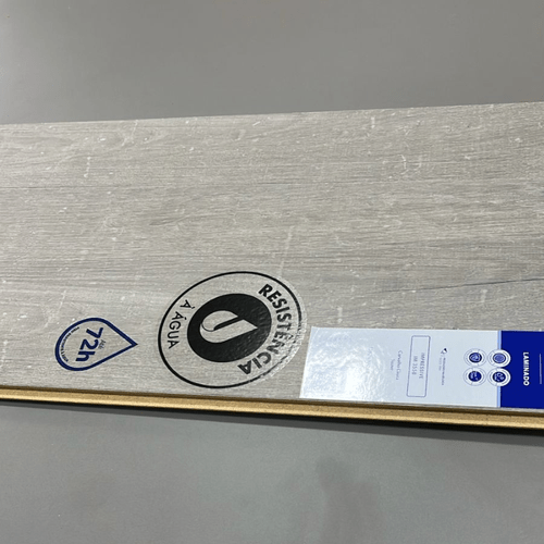 Piso Laminado Quick Step Impressive Carvalho Cinza Suave 03558 Cx 1,84m²