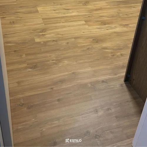 Piso Laminado Quick Step Smart Carvalho Natural Midnight QSSM1487 Cx 2,51m²