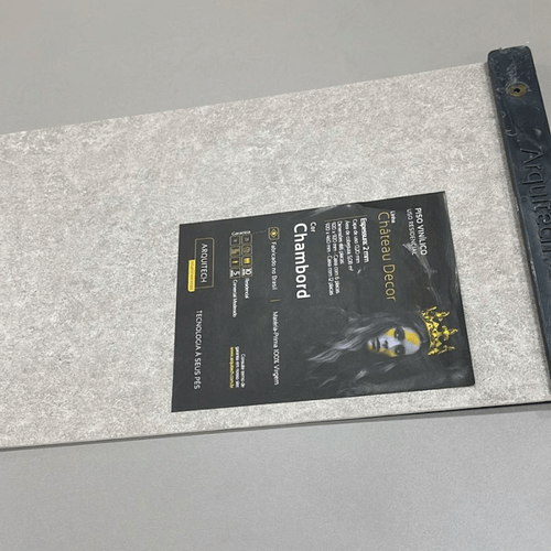 Piso Vinílico Arquitech Château Decor 2mm 92 x 92 cm - Chambord Cx 5,08m²