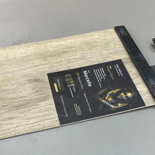 Piso Vinílico Arquitech Magnifique 2mm - Marcelle Cx 4,49m²