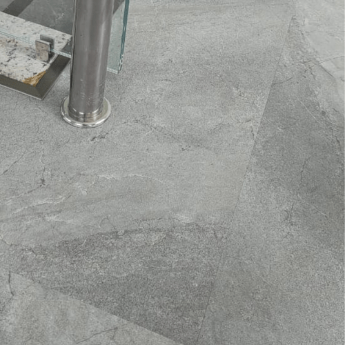 Piso Vinílico Tarkett Injoy 2mm 92 x 92cm - Lucerna Cx 4,23m²