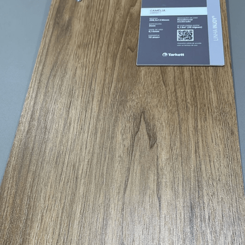 Piso Vinílico Tarkett Injoy 2mm - Camélia Cx 5,13m²