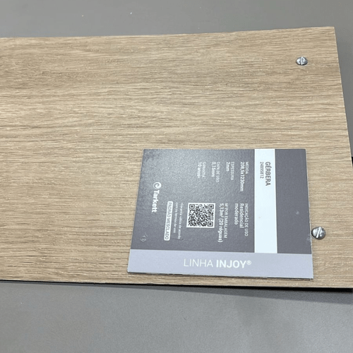 Piso Vinílico Tarkett Injoy 2mm - Gérbera Cx 5,13m²