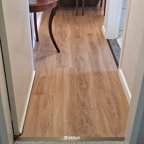 Piso Vinílico Tarkett Injoy 2mm - Papoula Cx 5,13m²