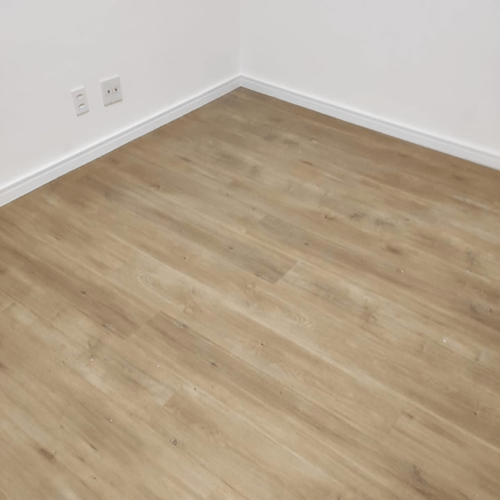 Piso Vinílico Tarkett Injoy 2mm - Tulipa Cx 5,13m²