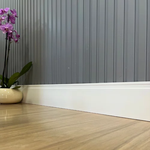 Rodape Poliestireno Frisado Branco 15cm x 1,5cm Br 2,40m² - Estilo Revestimentos