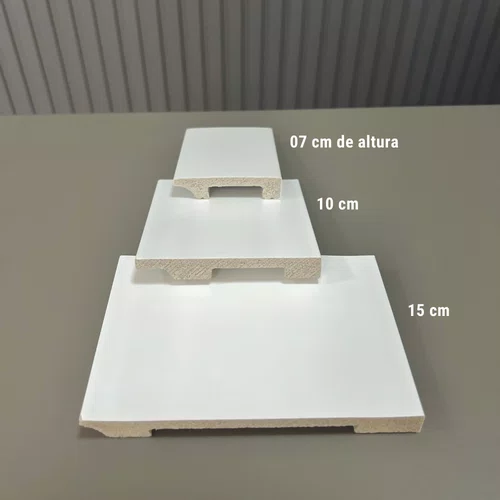 Rodape Poliestireno Liso Branco 10cm x 1,5cm Br 2,40m
