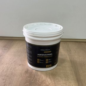 Adesivo Acrílico Para Vinílicos Arquitech 4kg Adesivo Acrílico Para Vinílicos Arquitech 4kg