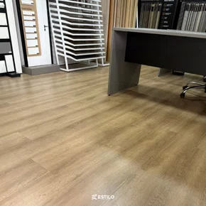 Piso Laminado Quick Step Smart Novo Carvalho Everest QSSM0314 Cx 2,51m²