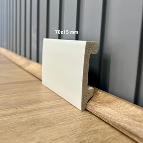 Rodape Poliestireno Liso Branco 07cm x 1,5cm - Estilo